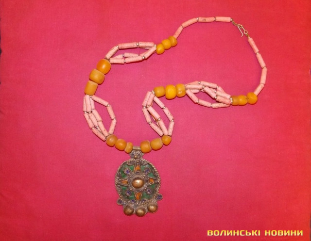 Агадир, намисто за 40 дирхам